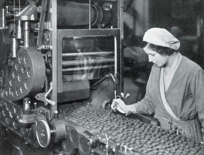 If you ever wondered how they made the toffees that Woolworths sold by the ton on the pic'n'mix - here's a picture.  A factory visit eighty years later revealed that much of the production process remained virtually unchanged. For more info. visit the Woolworths Virtual Museum. Click for a larger copy in a new window.
